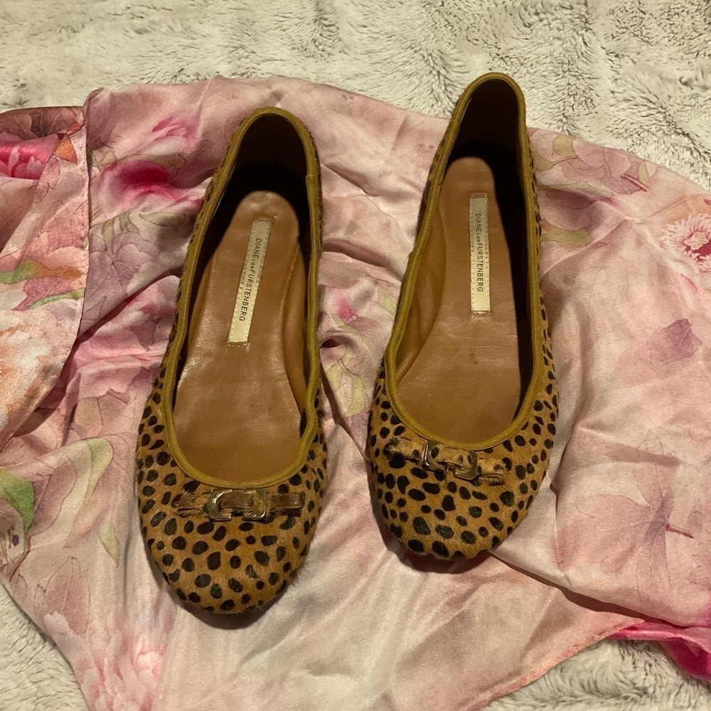 DIANE von Furstenberg Calf Hair Animal Print Flats